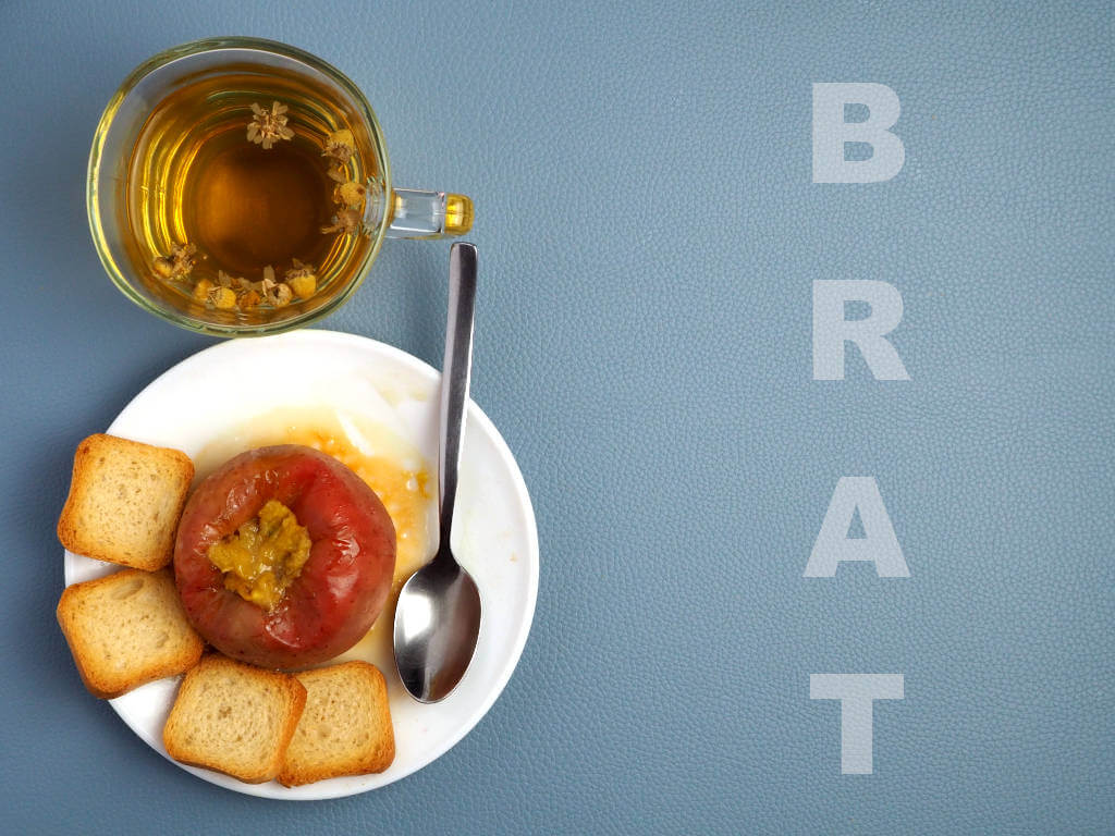 BRAT diet recipe - Baked apple with banana, toasts, and camomille infusion