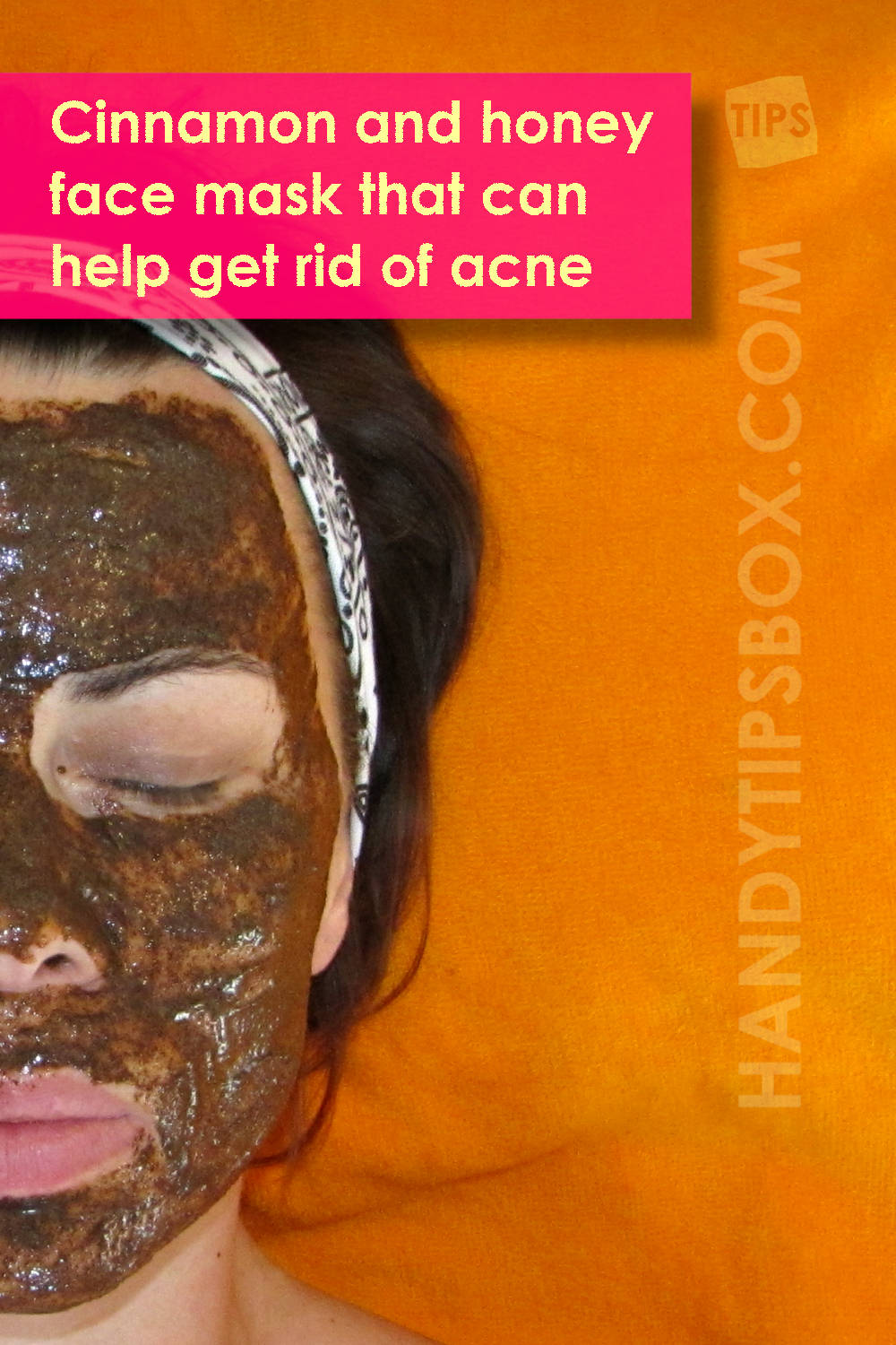 The homemade cinnamon and honey face mask that can help get rid of acne. Application demo. Vertical image.